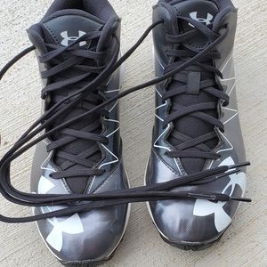Under Armour boys football cleats